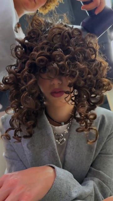 Модель с моего МК «Техника Пауль» #завивкаволос #инфок смотреть онлайн