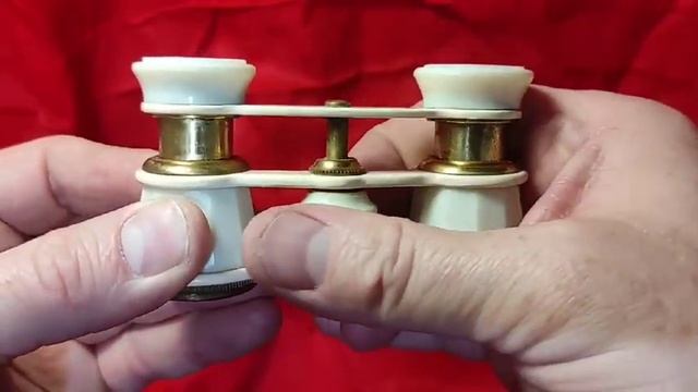 332 24 Бинокль театральный белый 2,5 на 65 СССР смотреть онлайн