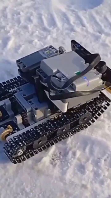 Снежный тест драйв самоделки трактора ТДТ-55 из Лего те смотреть онлайн