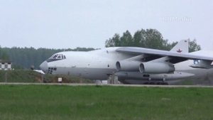 посадка Ил-78 самолёт-заправщик RF-94285