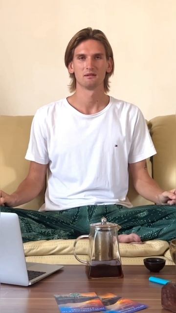 МОМЕНТ ПРЕДПОЛАГАЕТ ПОЛНОЕ ОБЕЗЛИЧИВАНИЕ #осознанность #психология #саморазвитие #медитация смотреть онлайн