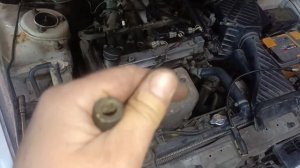 Mitsubishi legnum троит и глохнет при включении света .