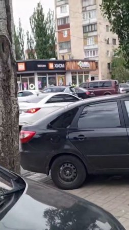 Недоблохер из Макеевки критикует внешний вид женщин-водителей
UPD - по голосу и манере выражаться о