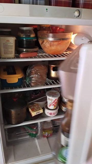 чем отличается холодильник от "дырявого"? Анекдот смотреть онлайн