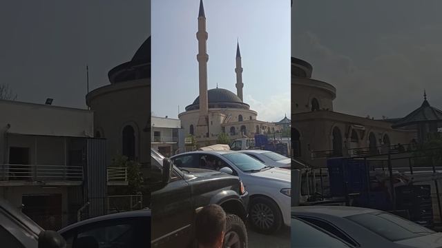 Мгновенная карма. Нас заблокировали на базаре а потом турки побили свою машину о нашу когда выезжали