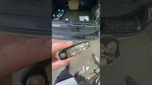 Замена подсветки номера Volvo XC90/ Volvo XC90 number plate light replacement