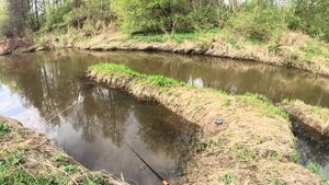 РЫБАЛКА НА РЕКЕ ПАХРА-ЩУКА ЖРЕТ РЕЗИНУ И НАПАДАЕТ ИЗ П?