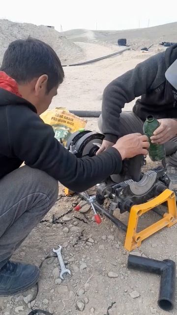 Пайка ПНД труб для капельного орошения. ООО "FARM DRIP" смотреть онлайн