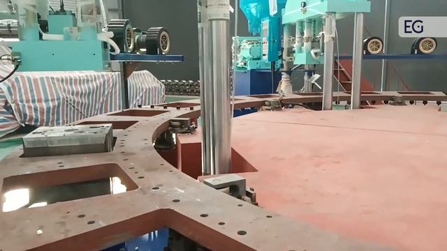 Карусельный станок для производства ПВХ тапочек EK7306P смотреть онлайн