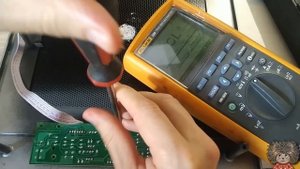 Индукционная плита не реагирует на кнопки, но есть инд