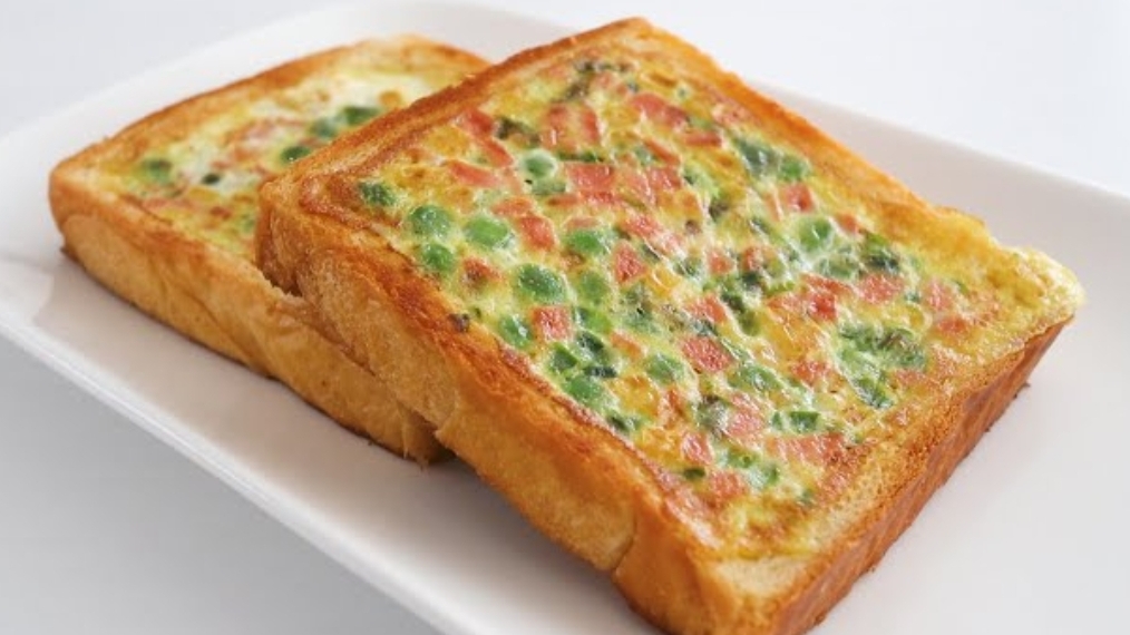 Чрезвычайно легко и полезно! Вкусный завтрак из хлеба! 🍞