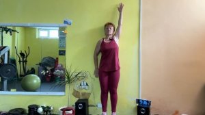 Упражнения для спины и рук стоя.
