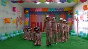 Парный танец на 8 марта.