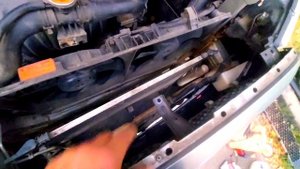 Замена радиатора митсубиси