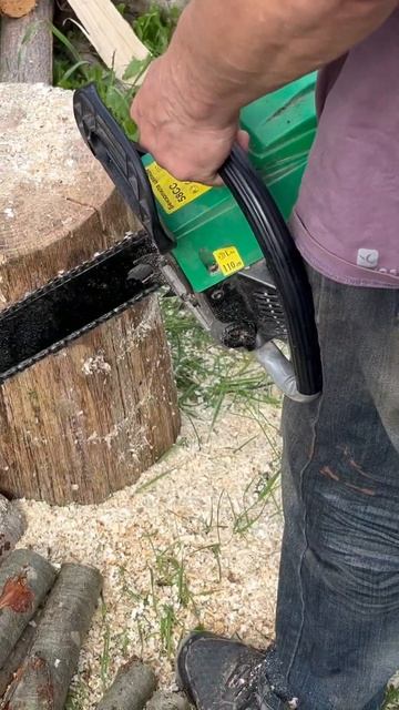 Бензопила ТАЙГА в роботі смотреть онлайн