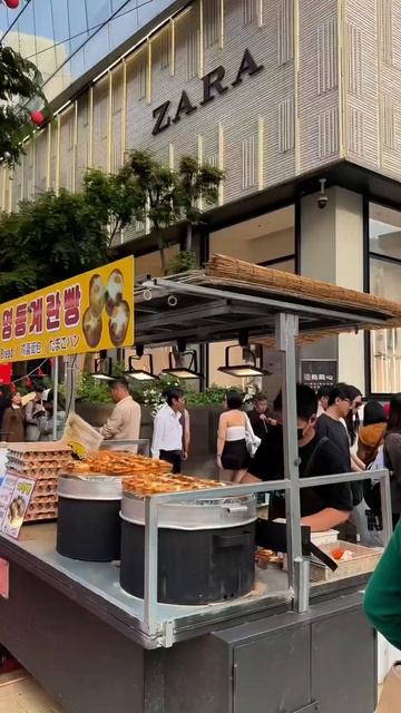 ❗️Здесь стоит памятник ПУШКИНУ и преподают русскую л смотреть онлайн