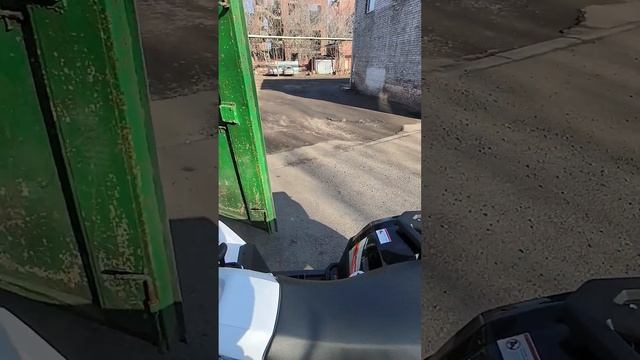 Kayo AU300, ремонт и езда с включенными тормозами смотреть онлайн