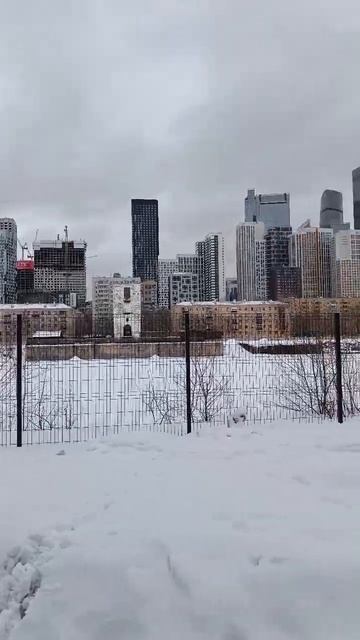 Москва Сити если просмотреть с другой стороны 😉 смотреть онлайн