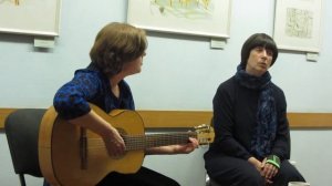 «Ещё астры цветут», — исполняют сёстры Алёна и Екатер?