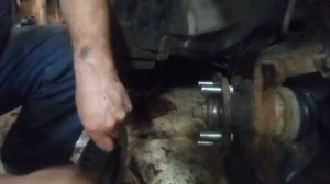 Замена тормозных дисков и колодок Toyota RAV4