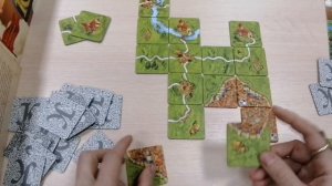 Играй с детьми по простым правилам. Обзор на Каркассон