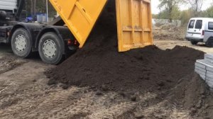 Планирование участка, завоз чернозёма на участок