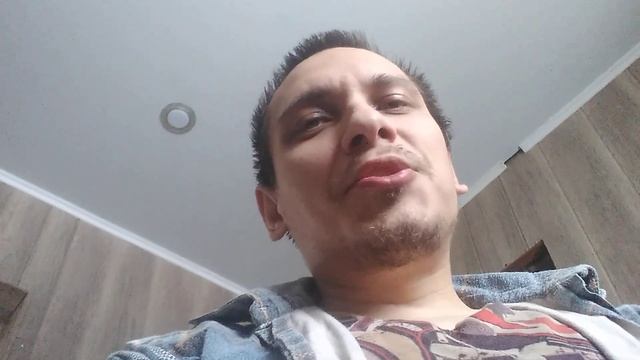 про мониторы Samsung в 2025 году. Почему нужно выбирать мони смотреть онлайн