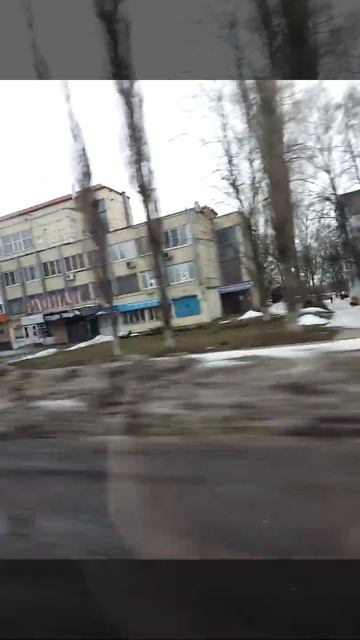 Дорога, деревья, дома...#зима #красота смотреть онлайн