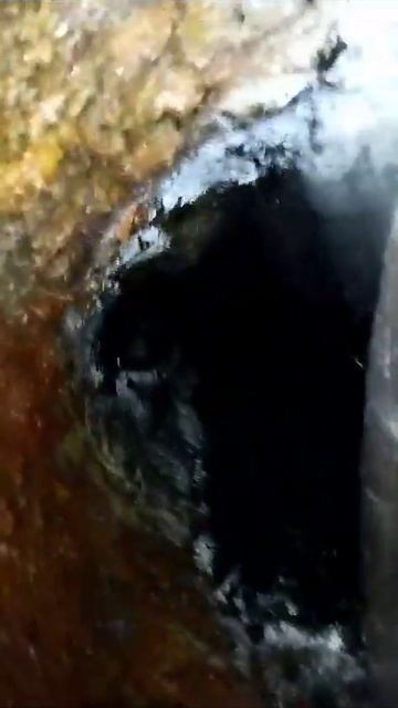 Заглушили старую и установили новую задвижку на трубу смотреть онлайн