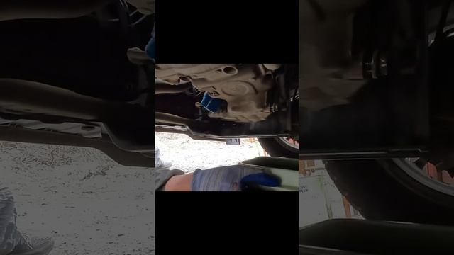 Замена масла в двигателе #ремонт #топ #automobile #diy #сварка смотреть онлайн