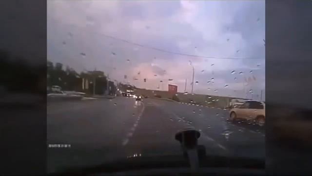 ТОП 5 случаев везения на дороге