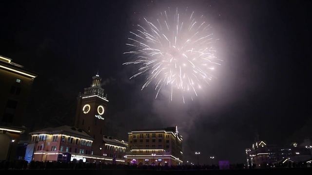 Фейерверк на открытии курорта Роза Хутор 14.12.2013