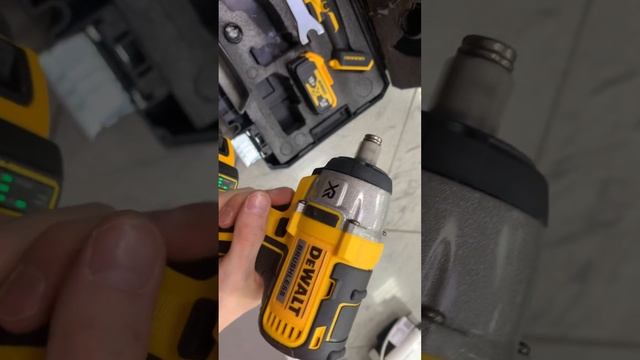 DeWalt реплика смотреть онлайн
