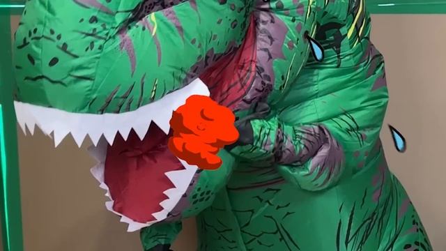 Escape Challenge - Марк выводит машины из картонного лабиринта смотреть онлайн