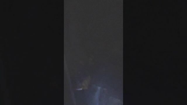 Пробиваем 10 дренажных отверстий в яме