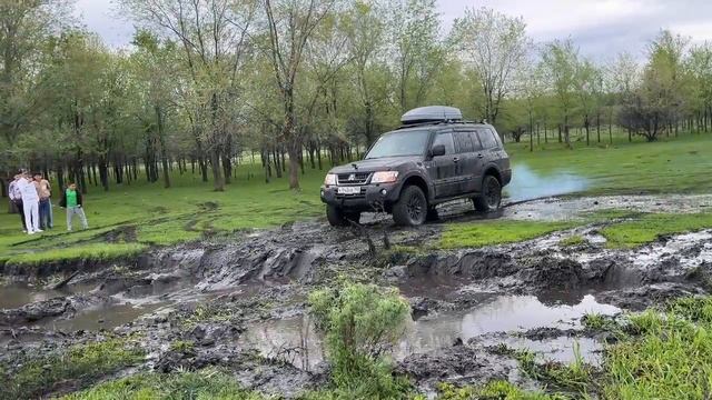 Жёсткая заруба в Царь луже🤔 Нивы или УАЗы, вечный спор 👍#танк300 #сдс #друзья #топ #оффроад #нивы смотреть онлайн