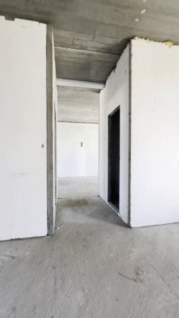 1523272