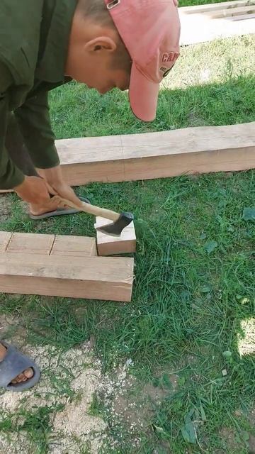 учимся!!! работать топором 😃😃 смотреть онлайн