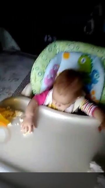 Плов надо есть руками 👪 Дневник начинающего отца смотреть онлайн