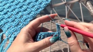 Так вы еще не вязали!!! Шикарный шарф всего за пару часов! Crochet scarf tutorial