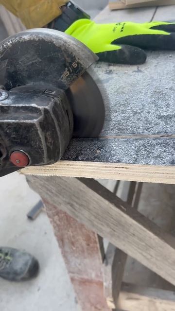 Болгарка і дерево смотреть онлайн