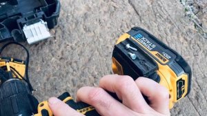DeWalt DCD 799 шуруповёрт после года эксплуатации:))