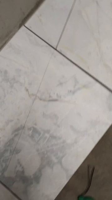 наша баня.укладка плитки на пол под уклоном.#shorts смотреть онлайн