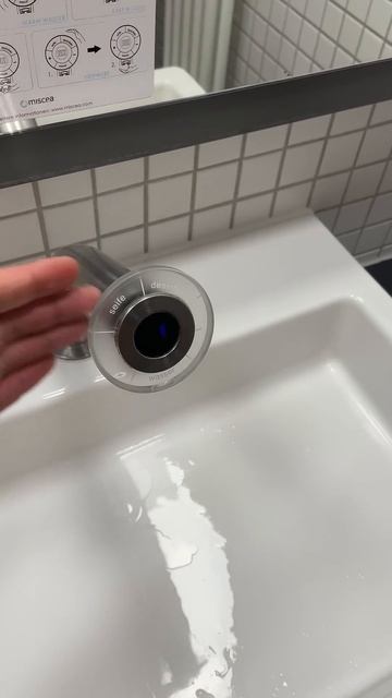 Дебильный кран #европа #deutschland #штутгарт смотреть онлайн