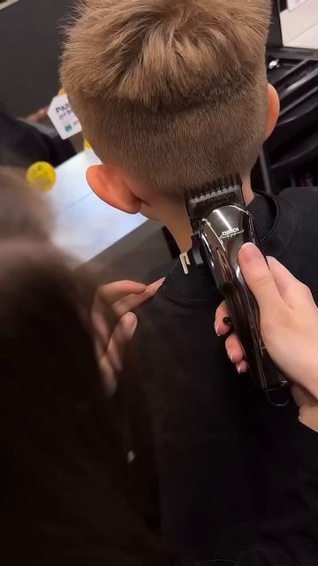 Парикмахерский инструмент от Dibidi💜 #striga #школапарикма смотреть онлайн