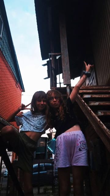 Из нас бы вышли лучшие подружки если б не... смотреть онлайн