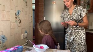 Красим волосы дома в розовый цвет полустойкой краской