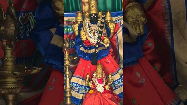 Храм Бога Вишну Путтапарти Индия Templ God Vishnu  Puttaparthy India