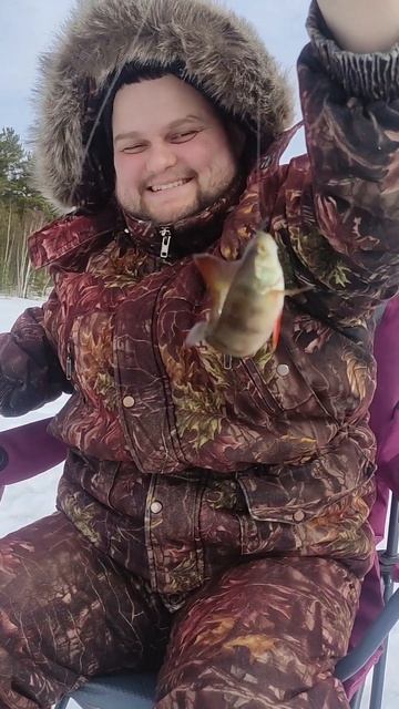 Кокунь! Зарисовочки с рыбалки! #рыбалка #рыба #окунь смотреть онлайн