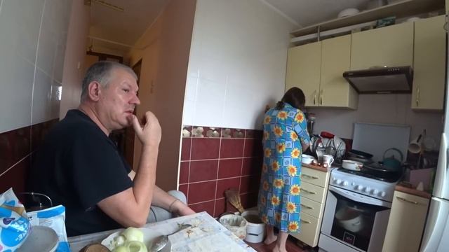 МАМА ГОТОВИТЬСЯ НА МАСТЕР ШЕФ.. БАТЯ АЖ ЗАПЛАКАЛ смотреть онлайн